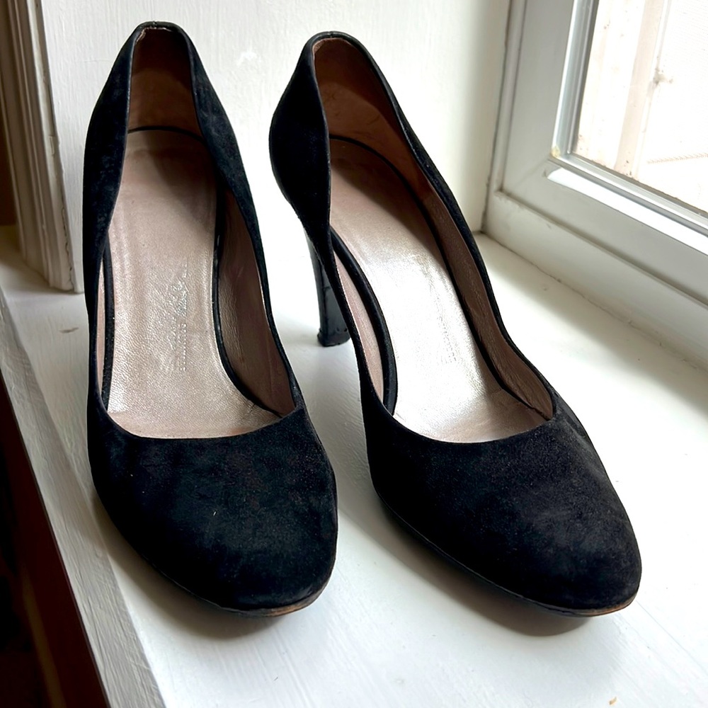 Ferragamo heels black suede size 10
